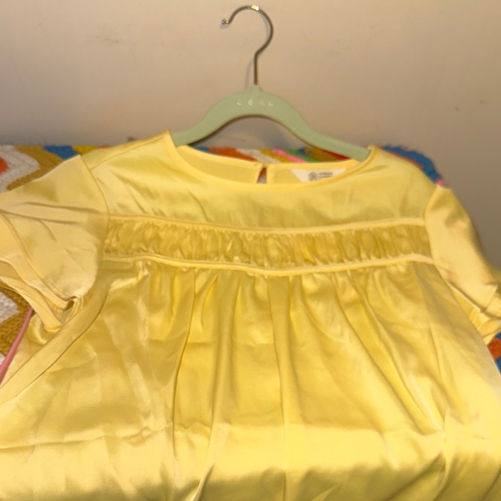 Candace Cameron Bure Yellow Ruffled Blouse - Picture 8 of 8